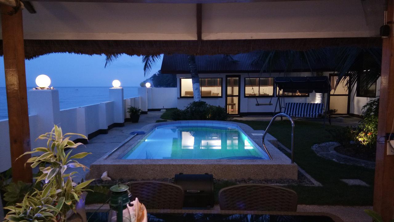 Bamboo Beachhouse Dormitory Garcia Hernandez Bagian luar foto