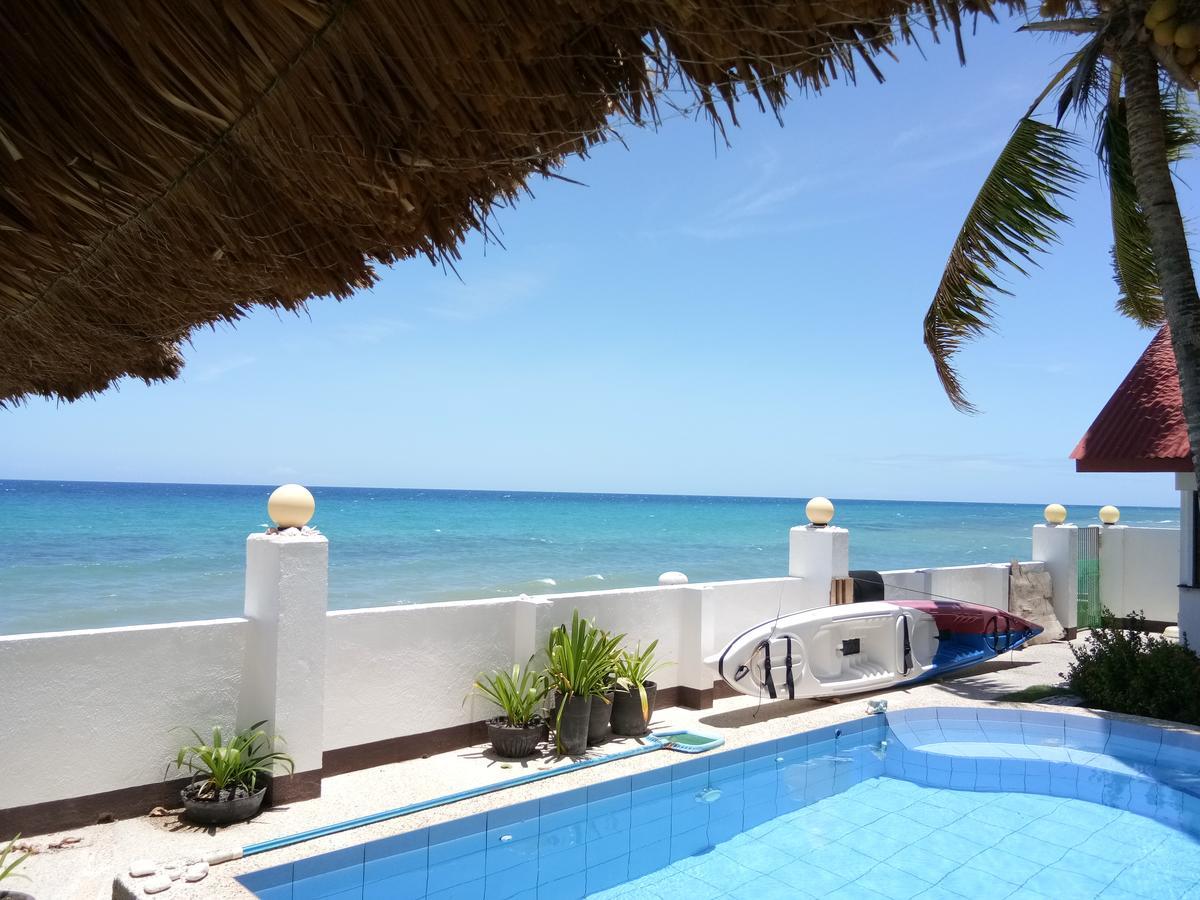 Bamboo Beachhouse Dormitory Garcia Hernandez Bagian luar foto